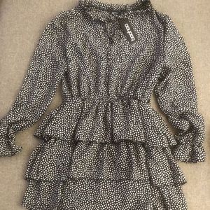 NWT long sleeve Boohoo dress